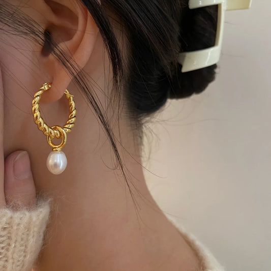Layla Pearl Twist Earrings