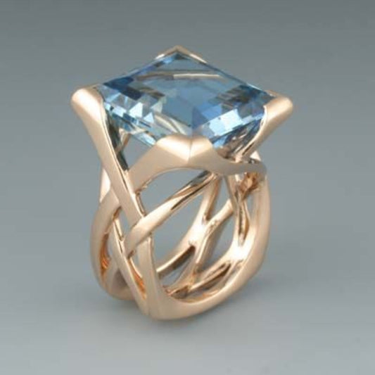 Rose Gold Ring with Blue Zirconia Vintage
