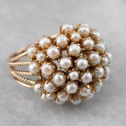Ring with Pearls Set