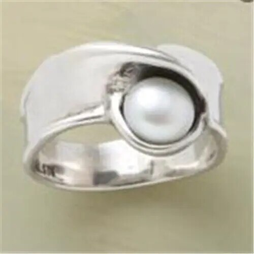 Vintage Ring with Pearl Set