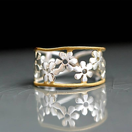 Empty Daisy Irregular Ring